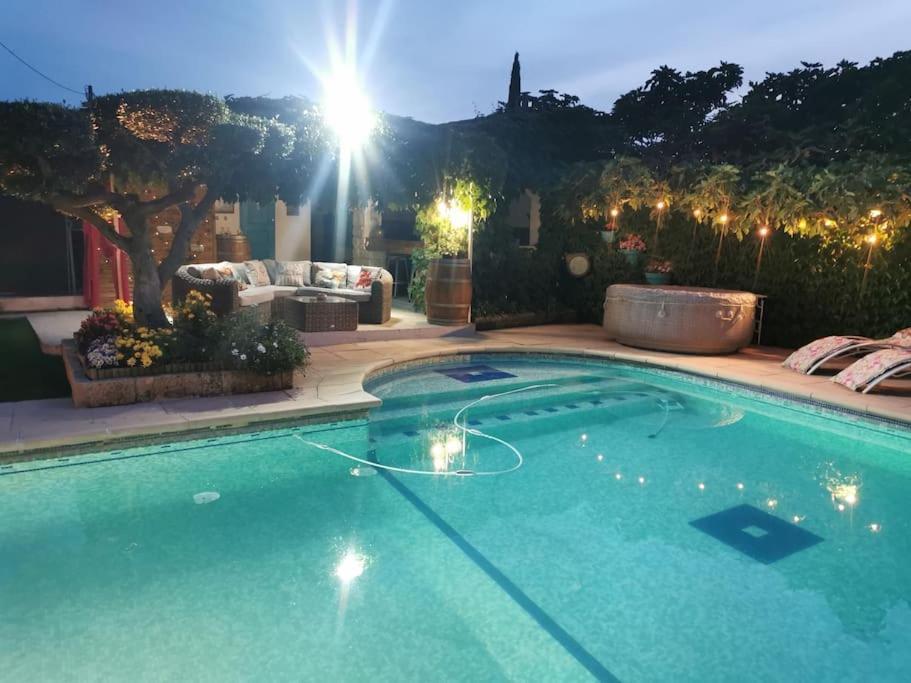 Le Jardin De Mae Lägenhet Bouc-Bel-Air Exteriör bild