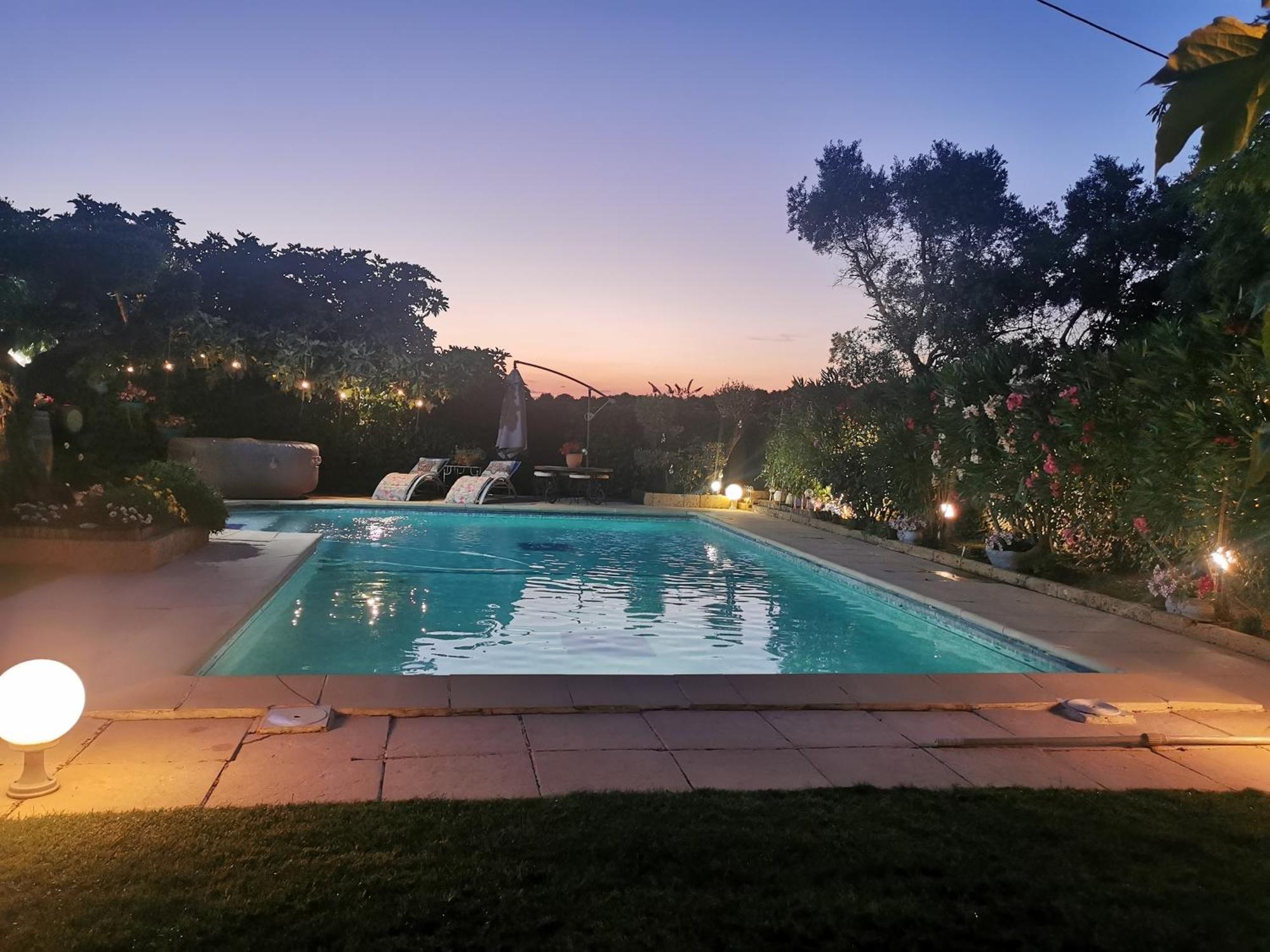 Le Jardin De Mae Lägenhet Bouc-Bel-Air Exteriör bild